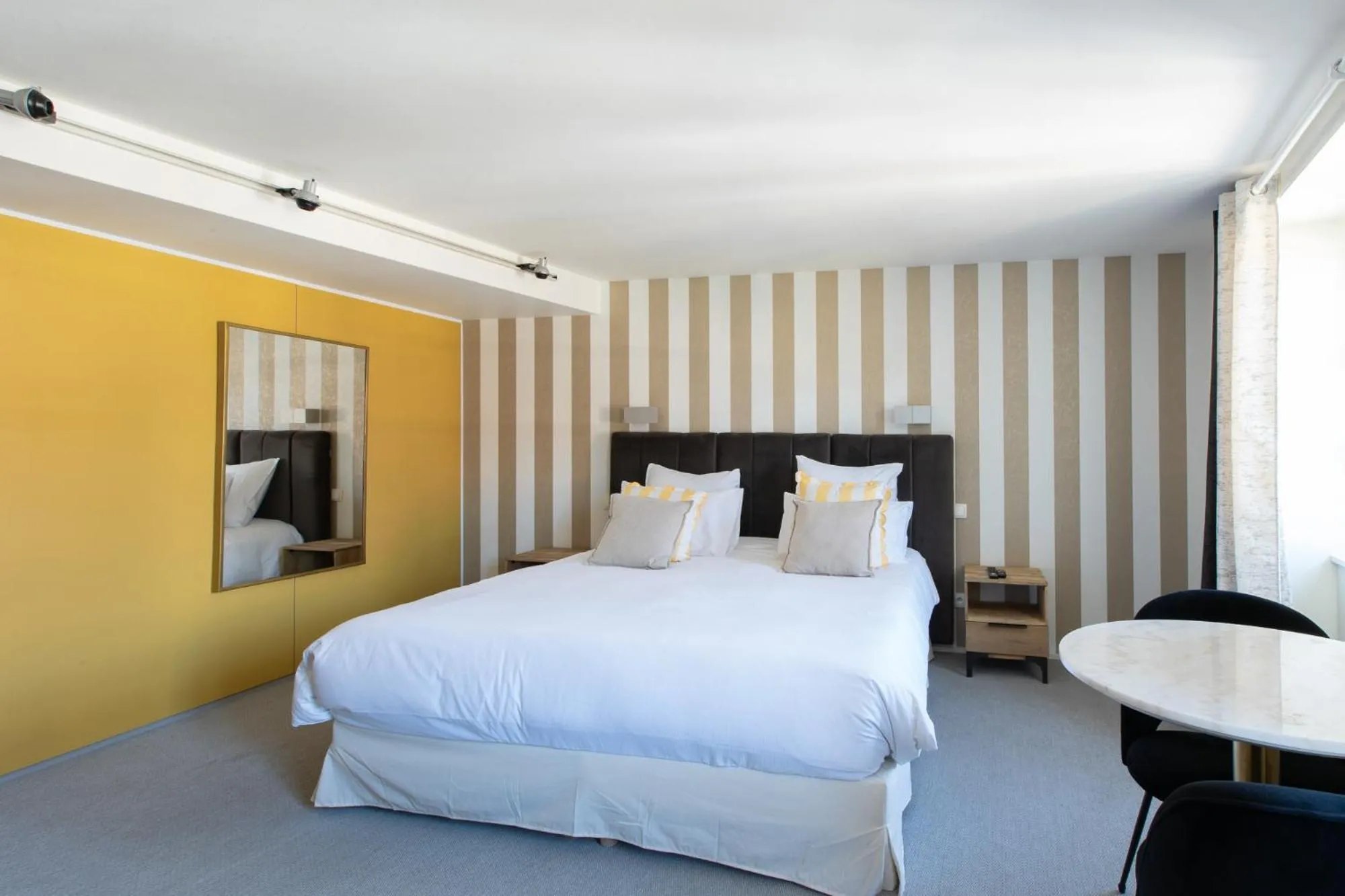 Bedroom, Bed in La Petite Fugue