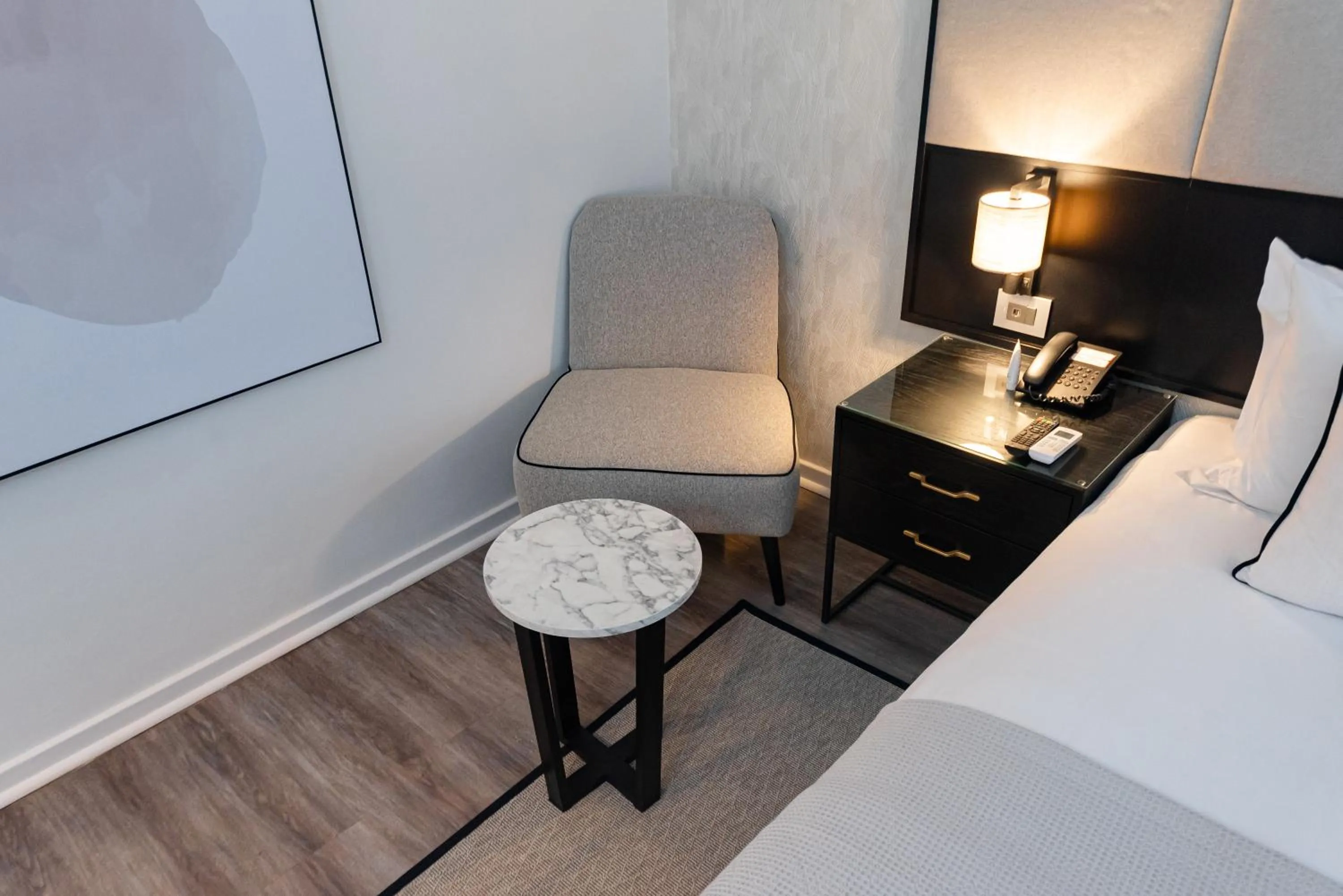 Bed in Cresta Churchill Hotel