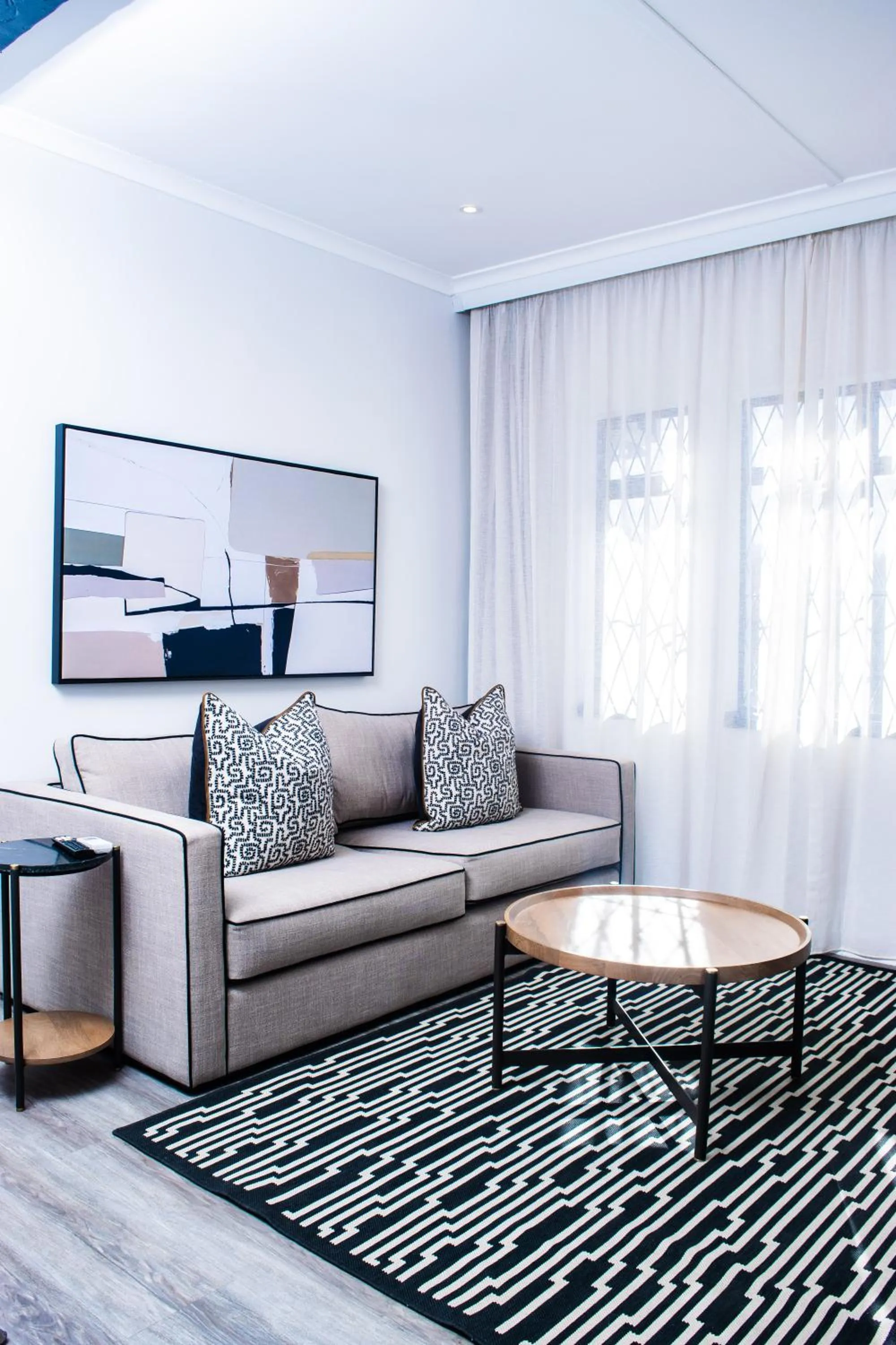 Seating area in Cresta Churchill Hotel