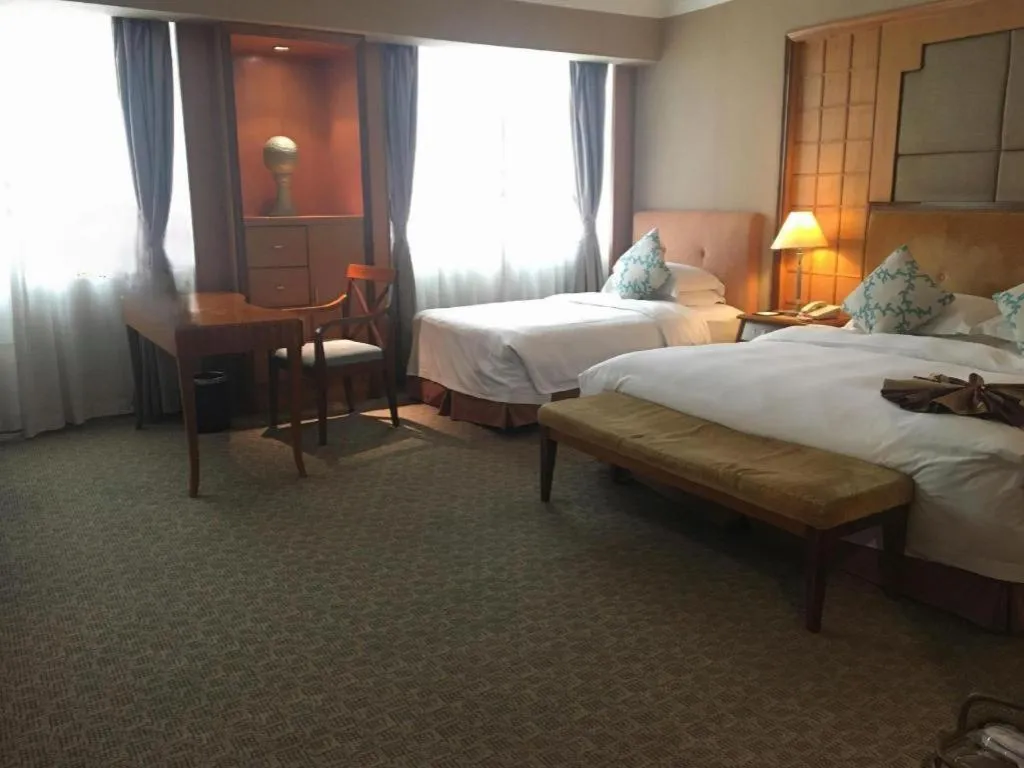 Bed in Haihua Hotel Hangzhou