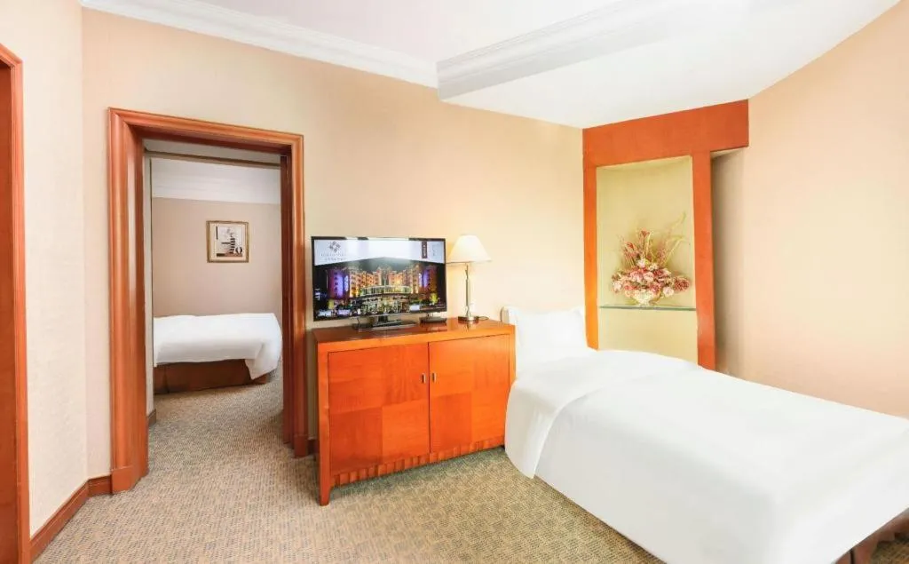 Bed in Haihua Hotel Hangzhou