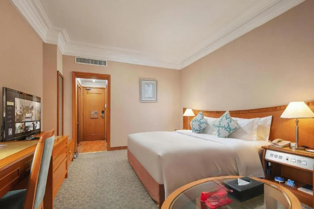 Bed in Haihua Hotel Hangzhou