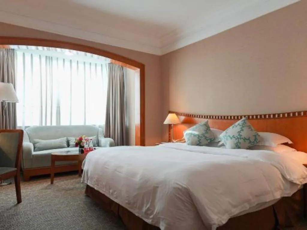 Bed in Haihua Hotel Hangzhou