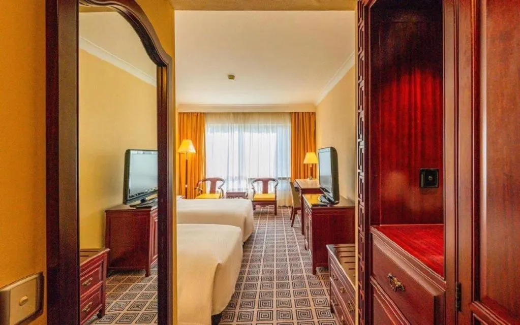 Bed in Grand Skylight Hotel Royal, Beijing