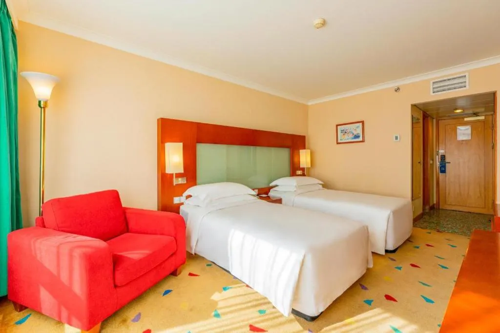 Bed in Grand Skylight Hotel Royal, Beijing