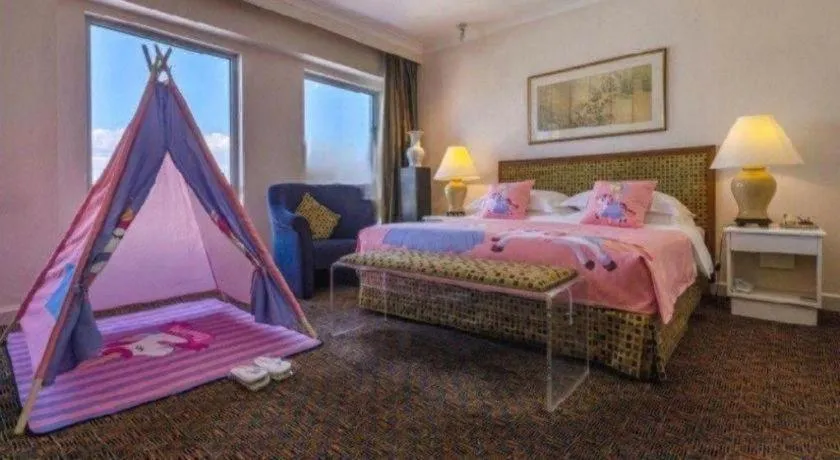 Bed in Grand Skylight Hotel Royal, Beijing