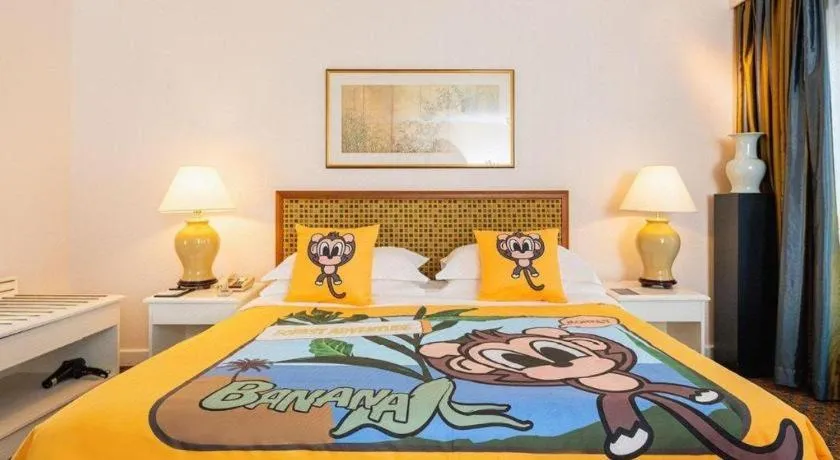 Bed in Grand Skylight Hotel Royal, Beijing