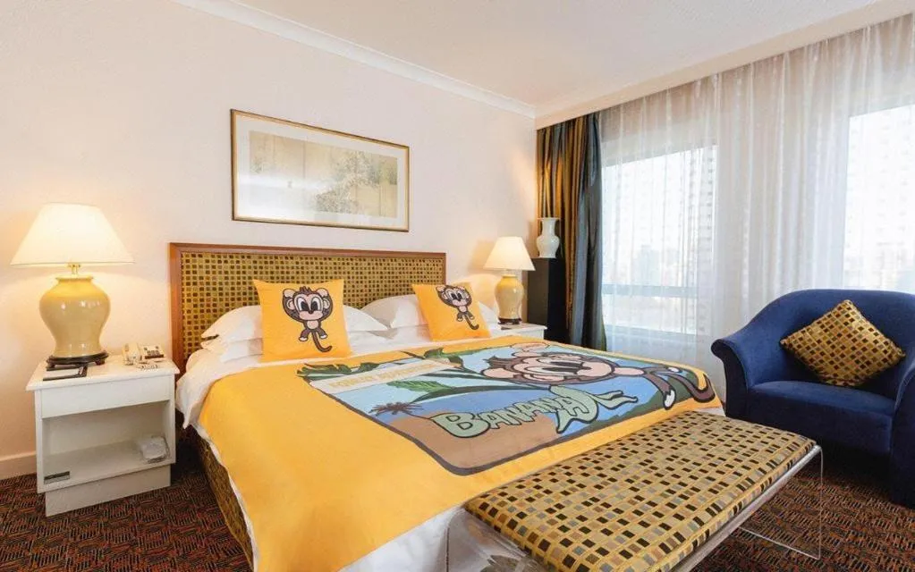 Bed in Grand Skylight Hotel Royal, Beijing