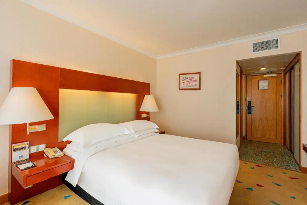 Bed in Grand Skylight Hotel Royal, Beijing