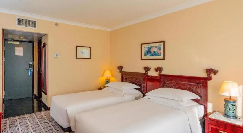 Bed in Grand Skylight Hotel Royal, Beijing