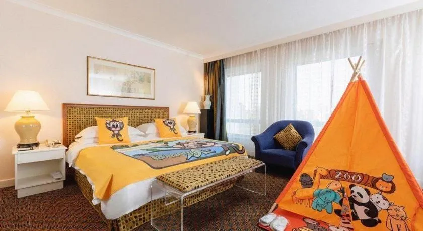 Bed in Grand Skylight Hotel Royal, Beijing