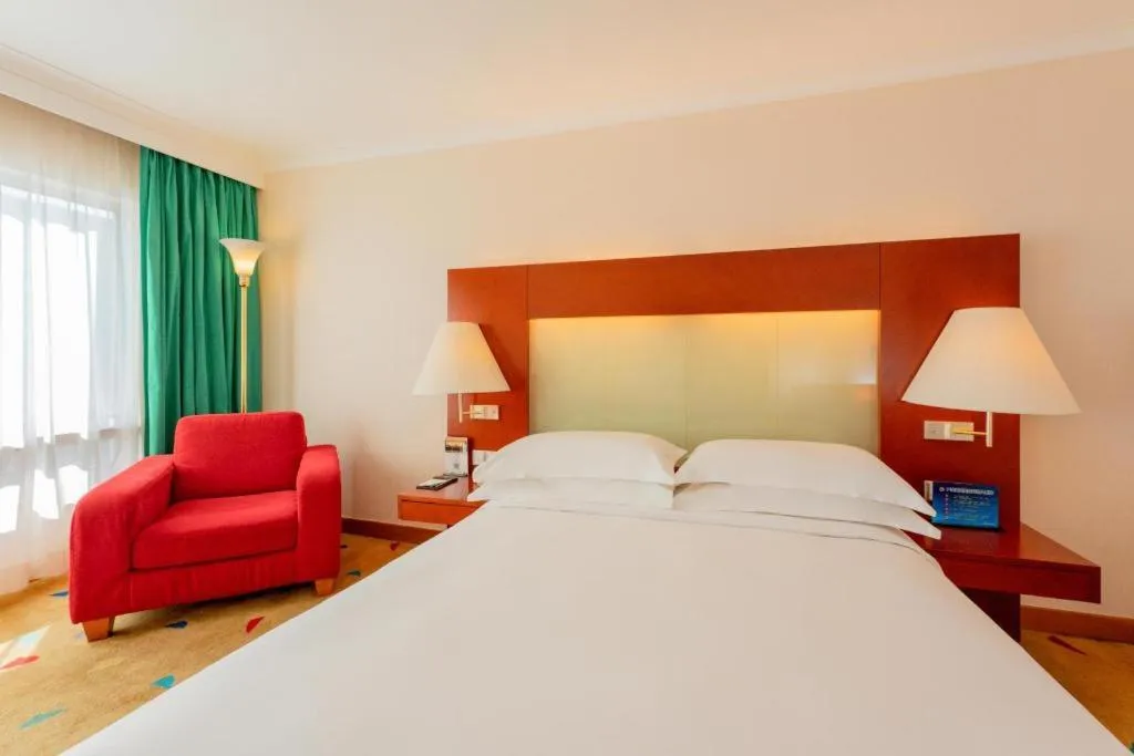 Bed in Grand Skylight Hotel Royal, Beijing