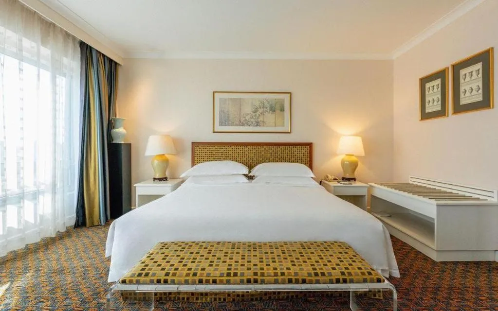 Bed in Grand Skylight Hotel Royal, Beijing