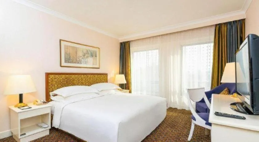 Bed in Grand Skylight Hotel Royal, Beijing