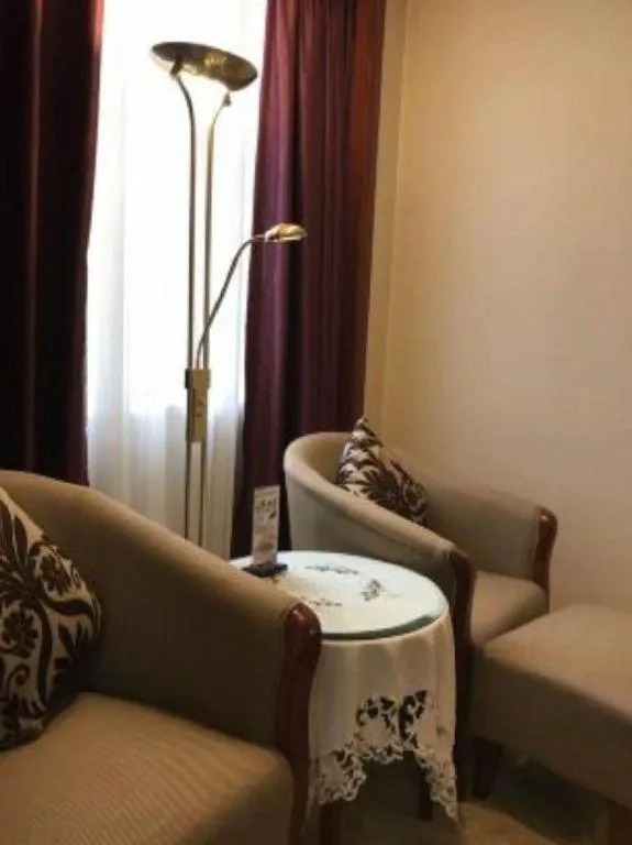 Xinhai Jinjiang Hotel