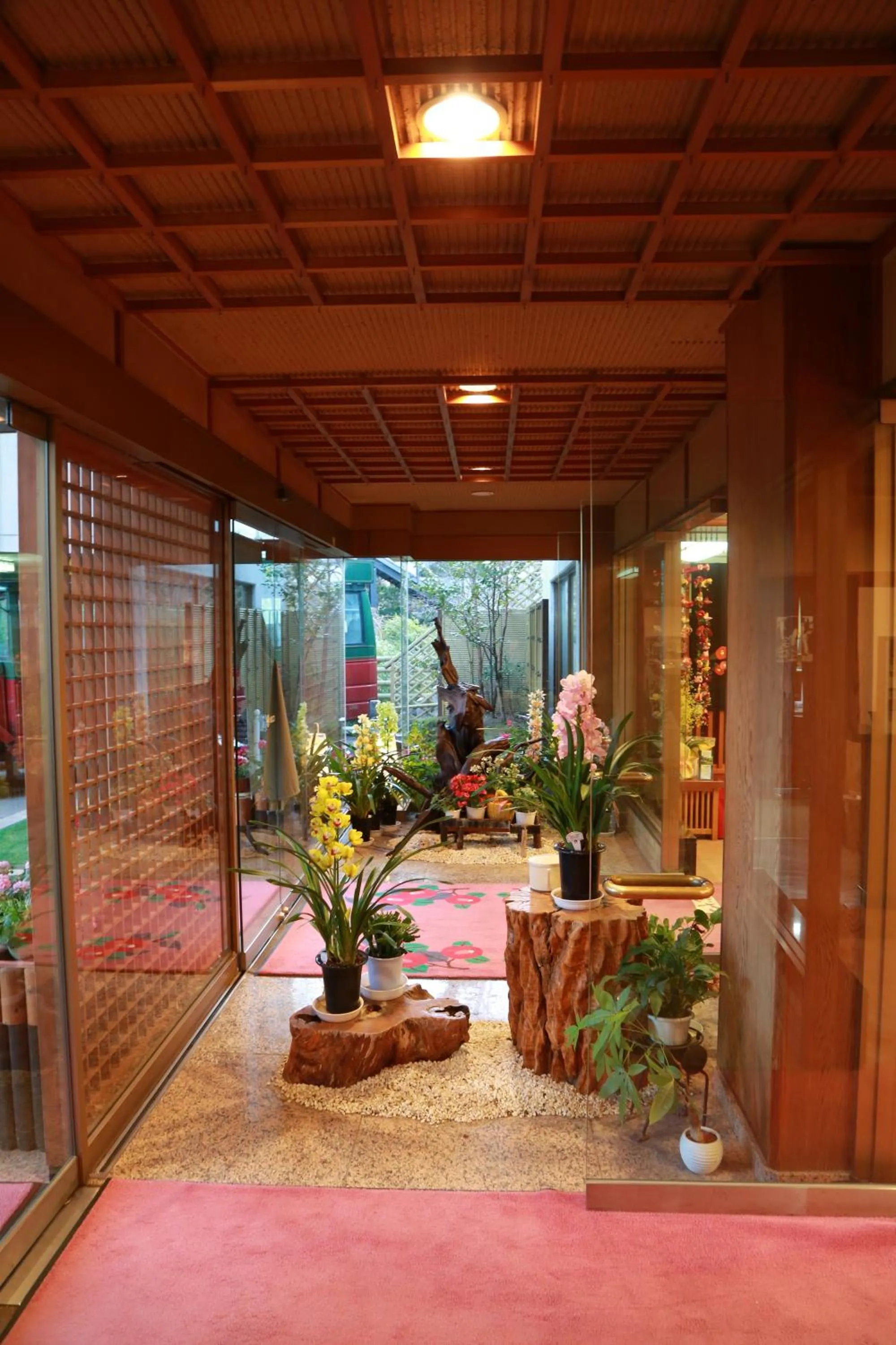 Facade/entrance in Kinugawa Onsen Hana no Yado Matsuya