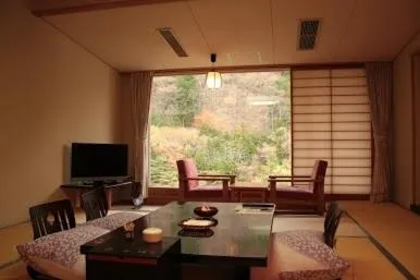 Photo of the whole room in Kinugawa Onsen Hana no Yado Matsuya