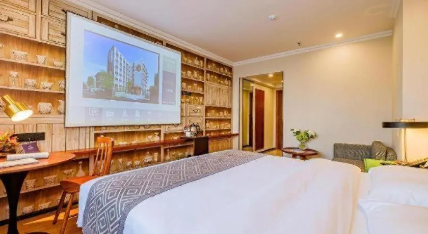 Bed in GME NanJing CaoChanGMEn Nanyihou Stress Hotel