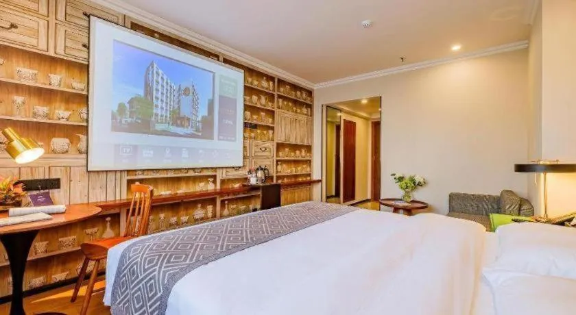 Bed in GME NanJing CaoChanGMEn Nanyihou Stress Hotel