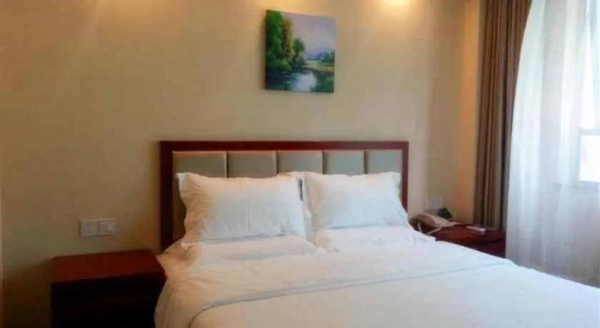 Bed in GME NanJing CaoChanGMEn Nanyihou Stress Hotel
