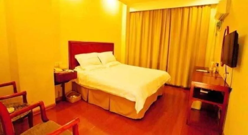 Bed in GME NanJing CaoChanGMEn Nanyihou Stress Hotel