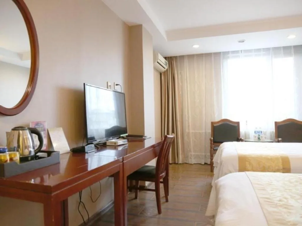 Bed in GreenTree Inn Harbin Central Avenue