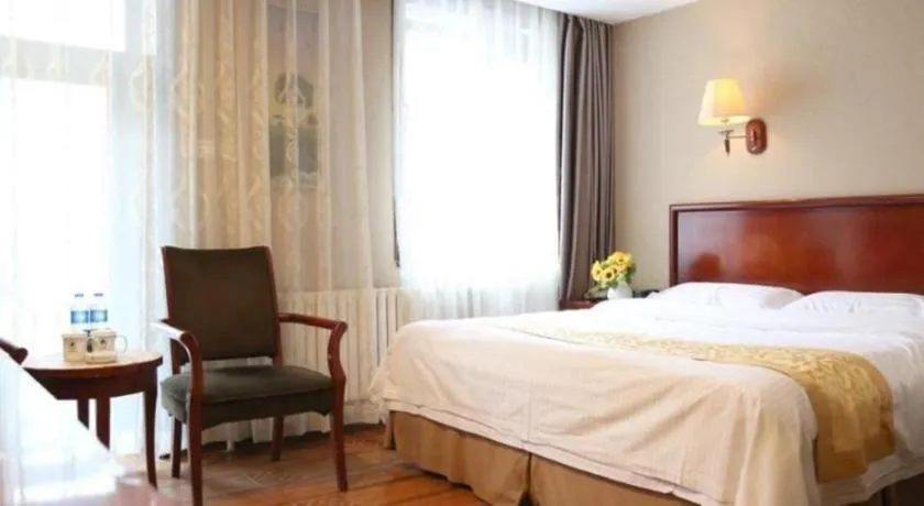 Bed in GreenTree Inn Harbin Central Avenue