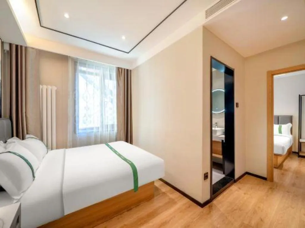 Bed in GreenTree Inn Harbin Central Avenue