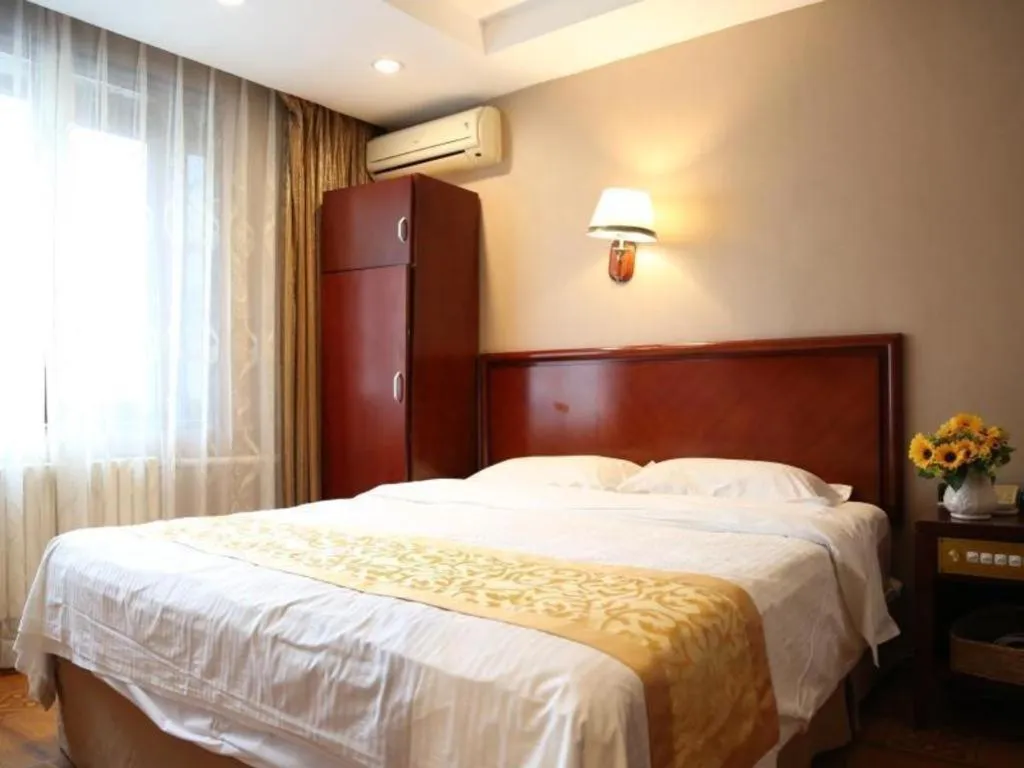 Bed in GreenTree Inn Harbin Central Avenue