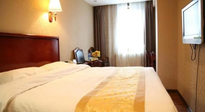 Bed in GreenTree Inn Harbin Central Avenue