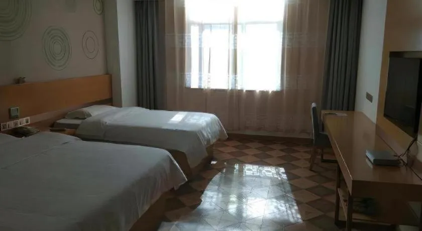 Bed in GreenTree Inn Rizhao Train Station