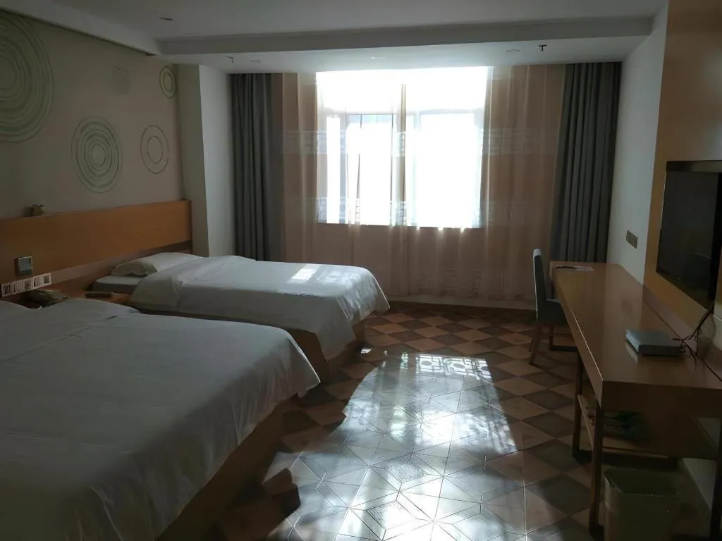 Bed in GreenTree Inn Rizhao Train Station