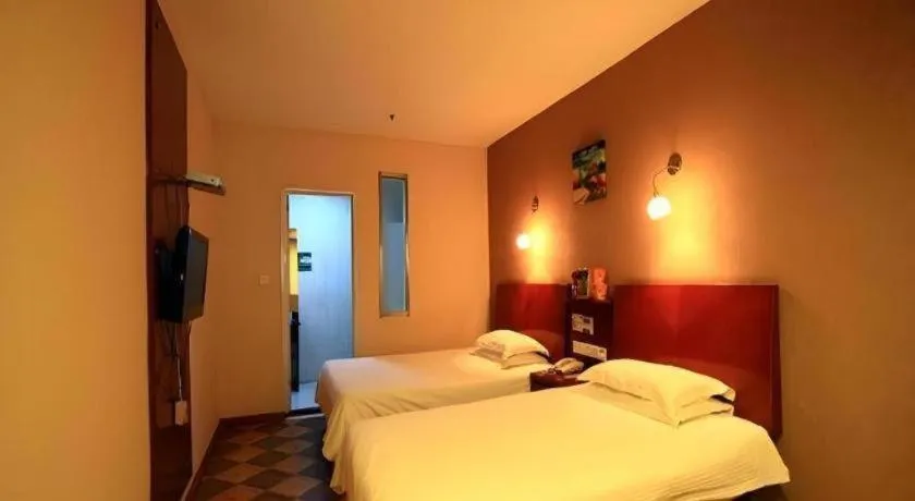 Bed in GreenTree Inn Rizhao Train Station