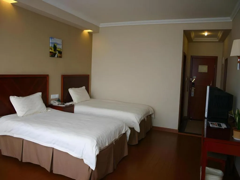Bed in GreenTree Inn Rizhao Train Station