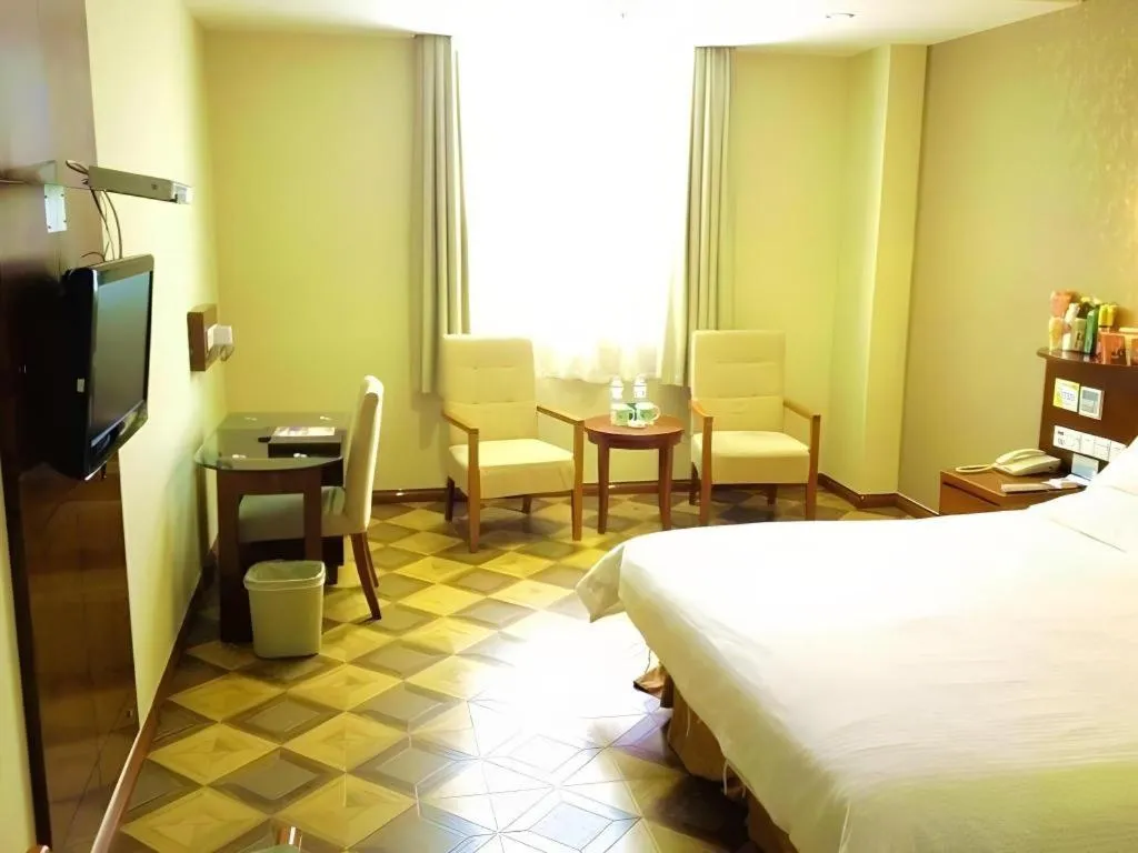 Bed in GreenTree Inn Rizhao Train Station