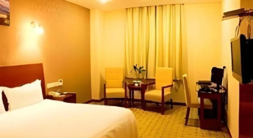 Bed in GreenTree Inn Rizhao Train Station