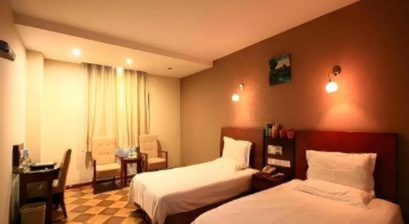 Bed in GreenTree Inn Rizhao Train Station