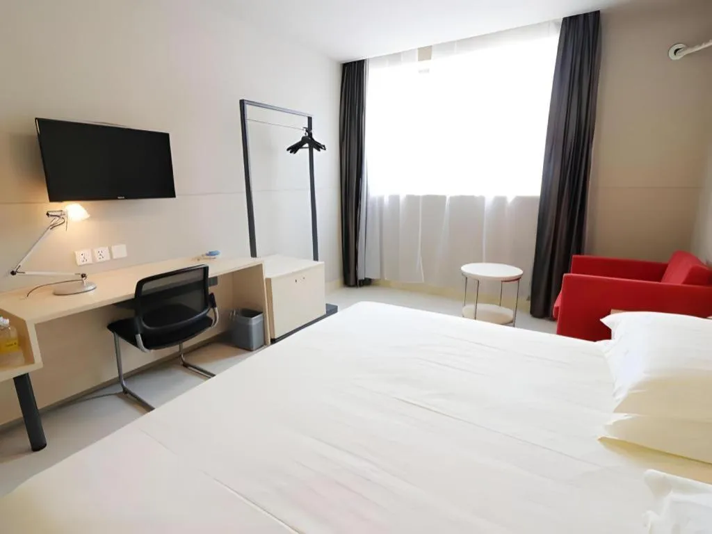 Bed in Jinjiang Inn Shanghai Minhang Zhuanqiao