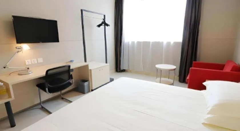 Bed in Jinjiang Inn Shanghai Minhang Zhuanqiao