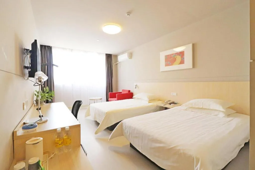 Bed in Jinjiang Inn Shanghai Minhang Zhuanqiao