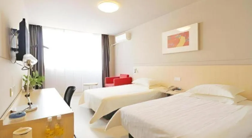 Bed in Jinjiang Inn Shanghai Minhang Zhuanqiao