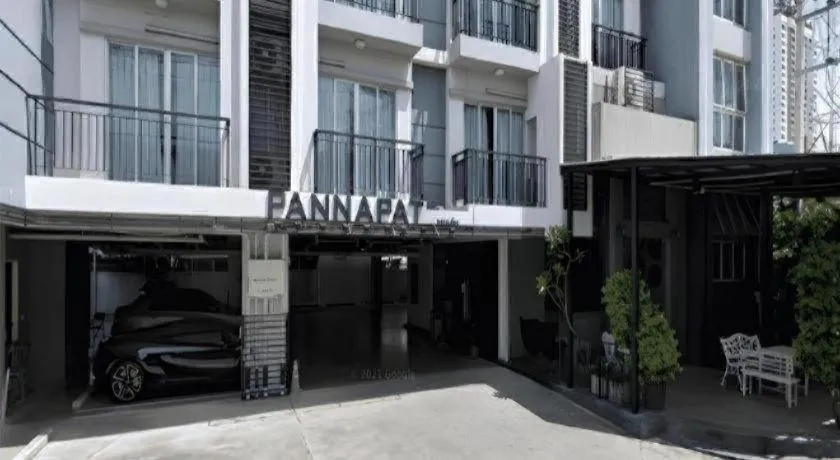Pannapat Place
