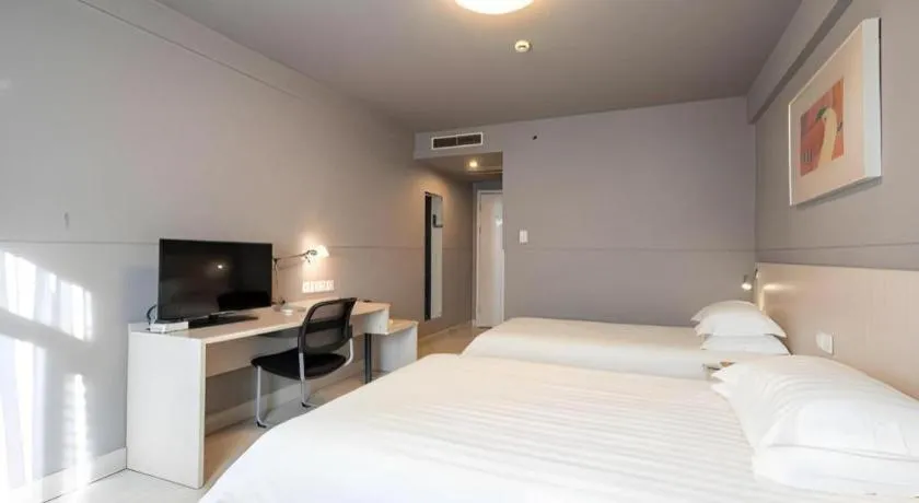 Bed in Magnotel Classic Shenyang General Hospital of Northern Theater Command