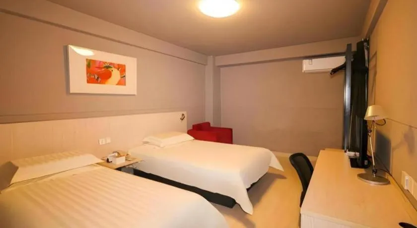 Bed in Magnotel Classic Shenyang General Hospital of Northern Theater Command