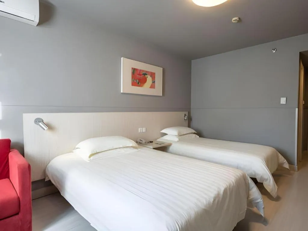 Bed in Magnotel Classic Shenyang General Hospital of Northern Theater Command