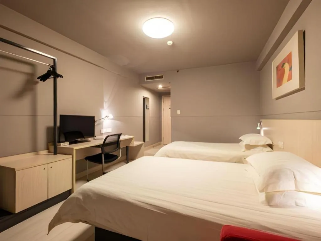 Bed in Magnotel Classic Shenyang General Hospital of Northern Theater Command