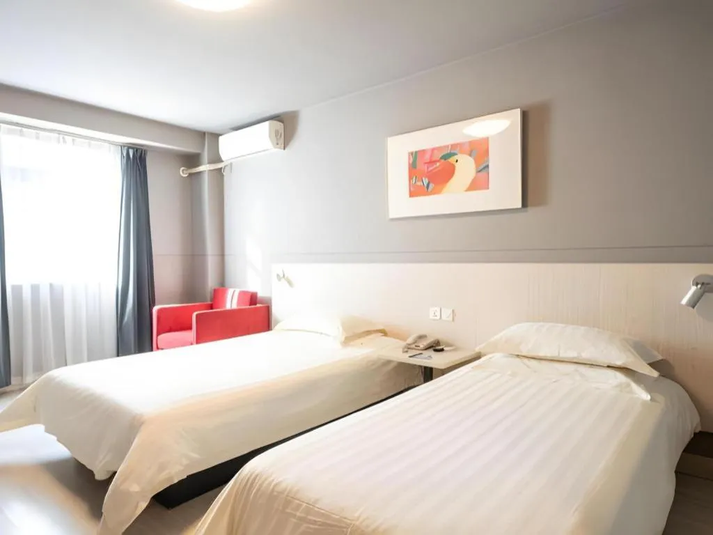 Bed in Magnotel Classic Shenyang General Hospital of Northern Theater Command