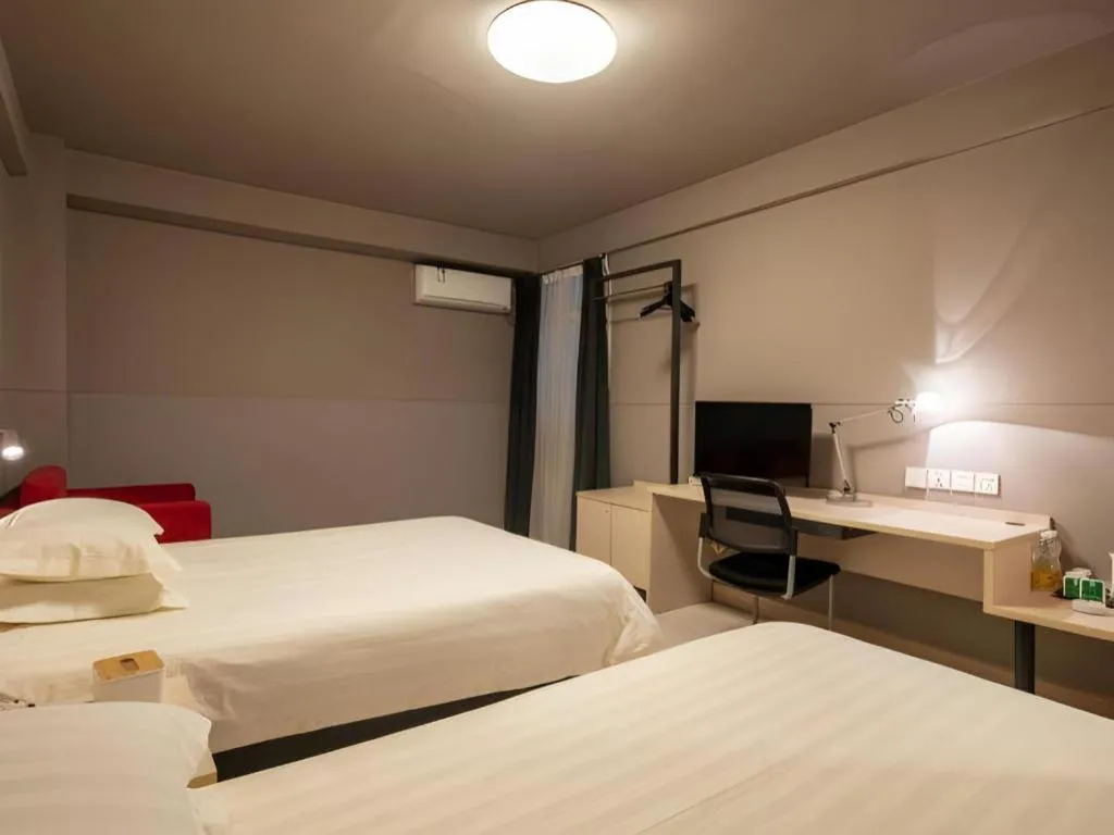 Bed in Magnotel Classic Shenyang General Hospital of Northern Theater Command