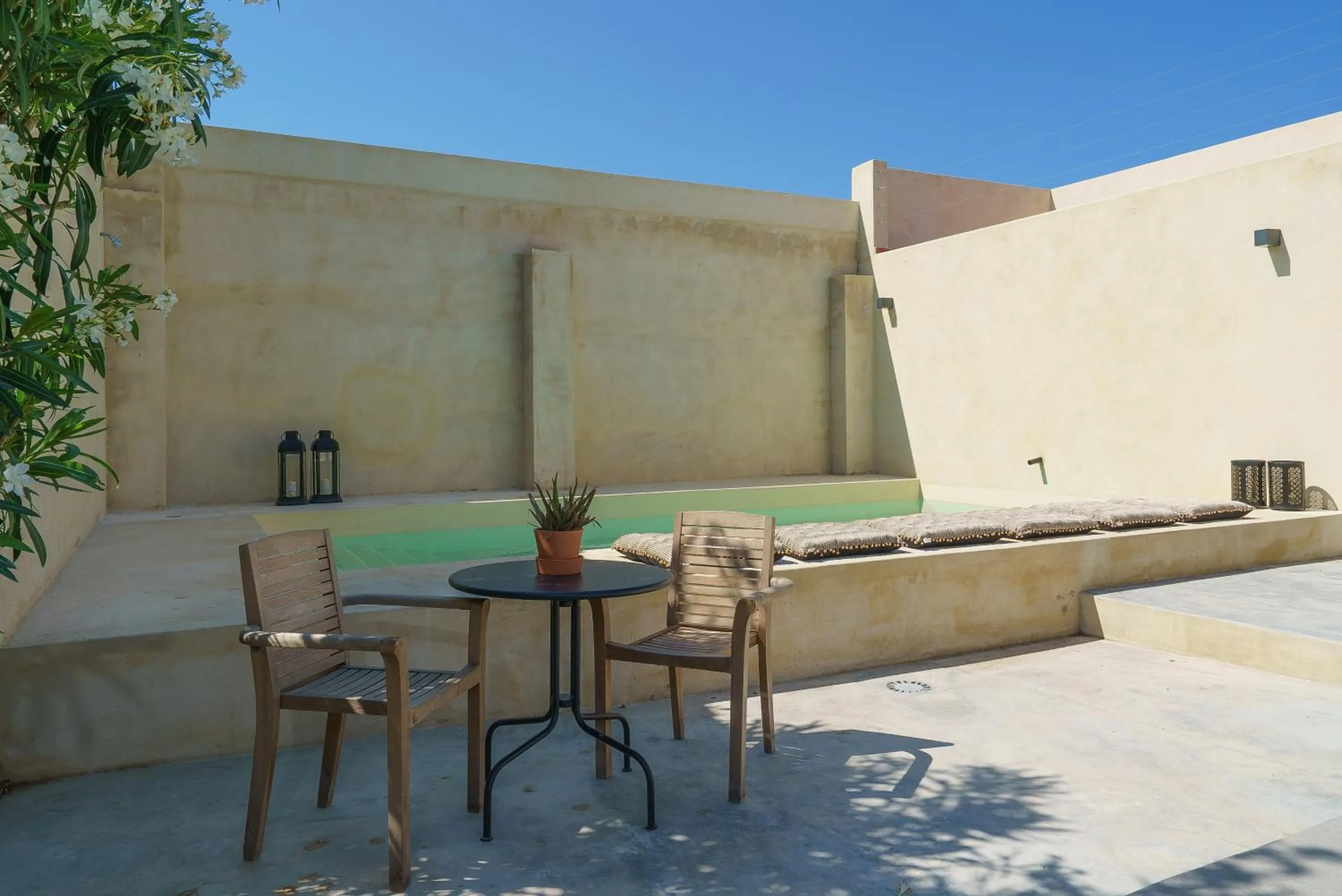 Swimming pool in Alqueria de Vilches