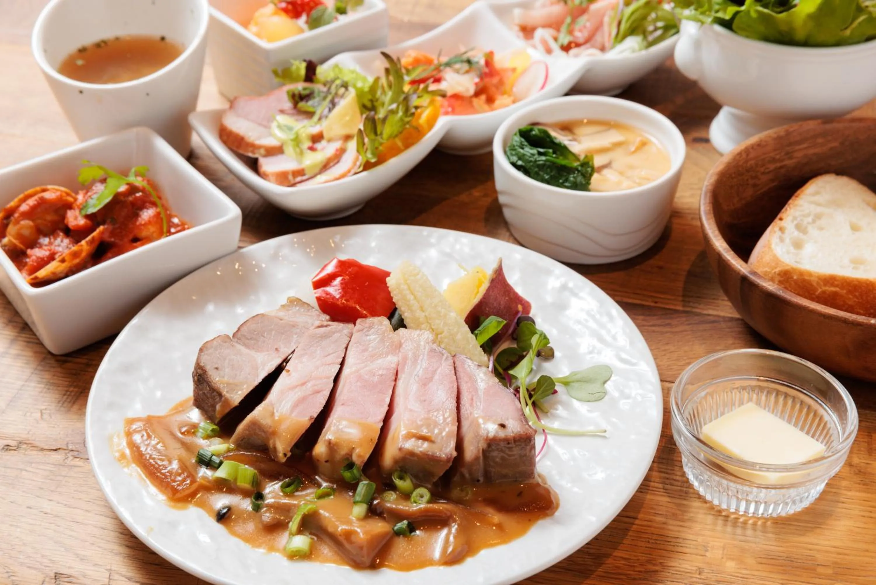 Food and drinks in Ashibetsu Onsen Starlight Hotel